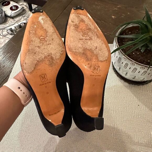 Bruno Magli Italy Vintage Black Textured Leather Low Heel Pumps all leather 7B - Picture 5 of 10